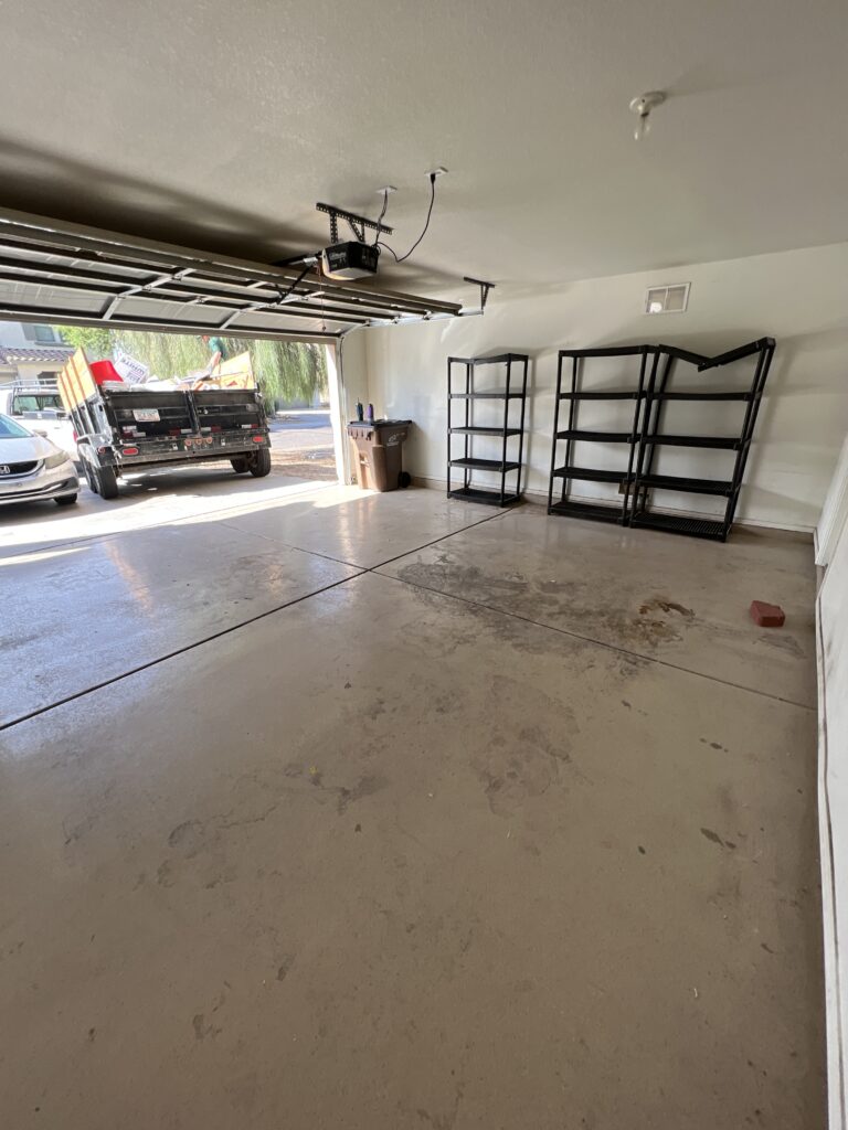 Top-Rated Garage Demolition in Phoenix, AZ​