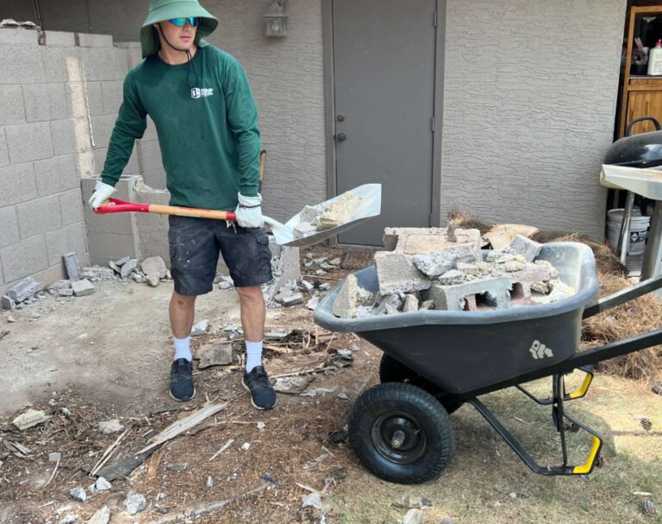 Reliable demolition services near me by Dump Brothers in Scottsdale, AZ